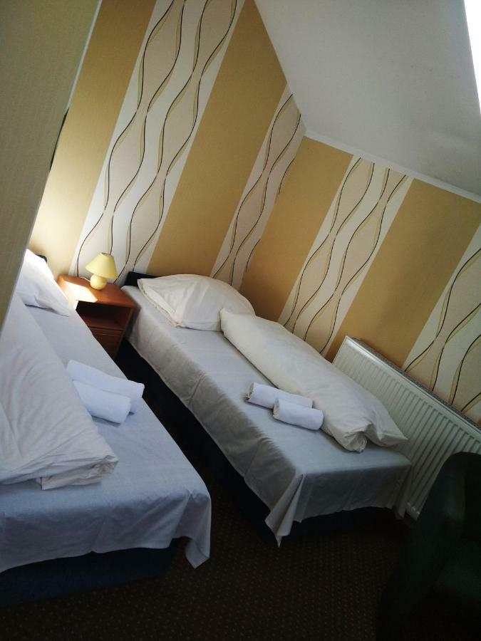 Sawik Dziekanowice Motel Lednogora Exterior foto